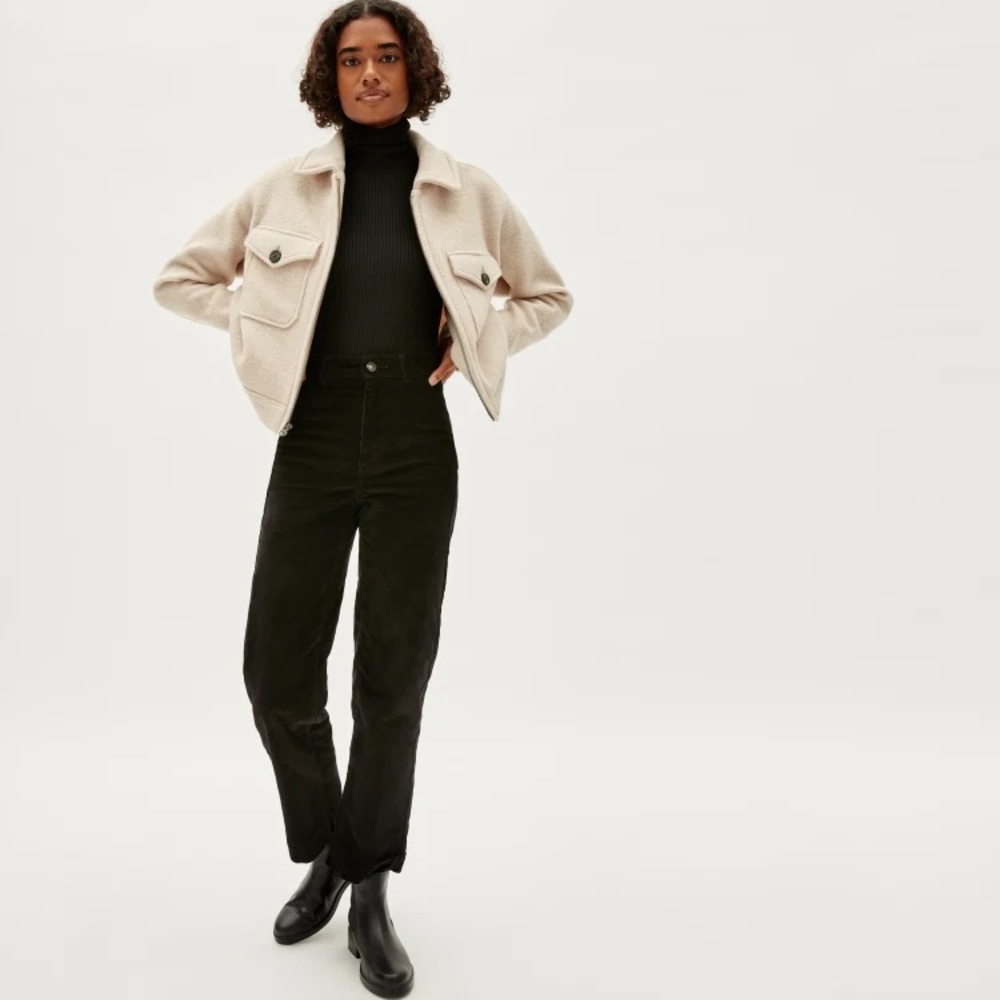The Corduroy Wide-Leg Pant
Brand: Everlane
Size: 6
Color: Black